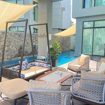 Molly Luxury Private Pool Bungalow茉莉的家豪华私人泳池别墅 بانتايْ تْشينانغ المظهر الخارجي الصورة
