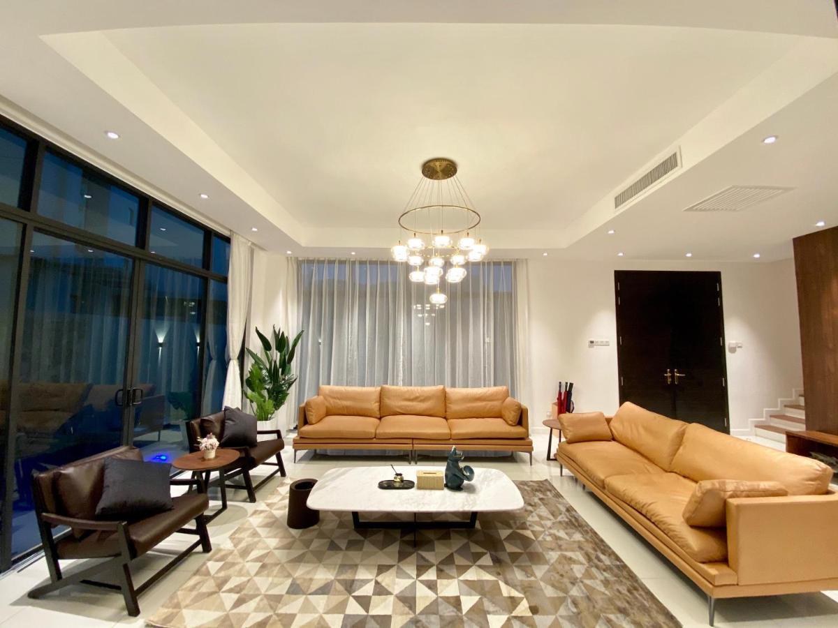 Molly Luxury Private Pool Bungalow茉莉的家豪华私人泳池别墅 بانتايْ تْشينانغ المظهر الخارجي الصورة